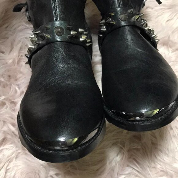 Amazing Sam Edelman Studded Real Leather Boots - Picture 5 of 8